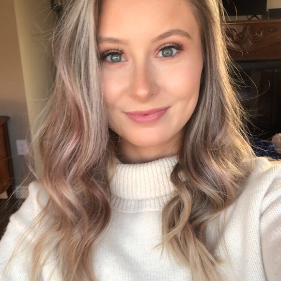 Meet your Posher, Nikki - Picture 2 of 6